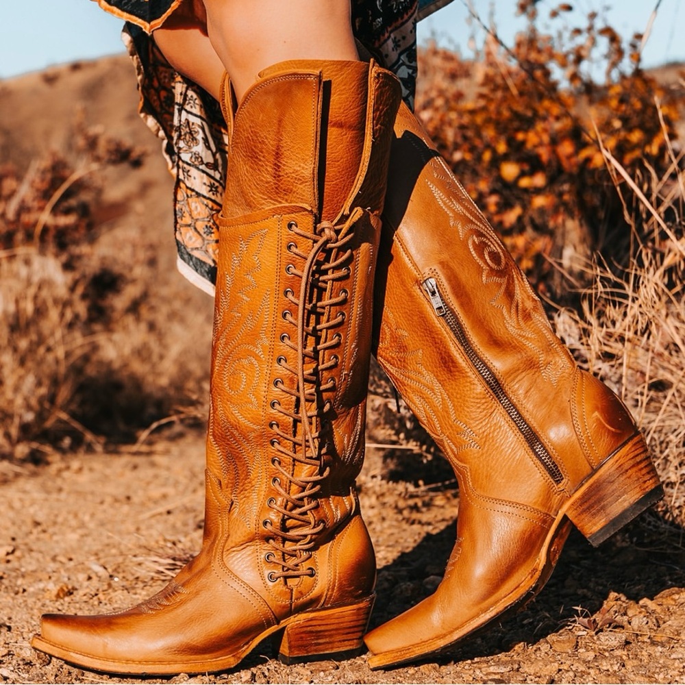 NEW FREEBIRD Wesley Knee High Lace Up Cowboy Boots size 8 (New in Box)